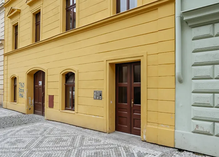 Days - Two-bedroom With Workspace And Netflix In Nusle Apartmán